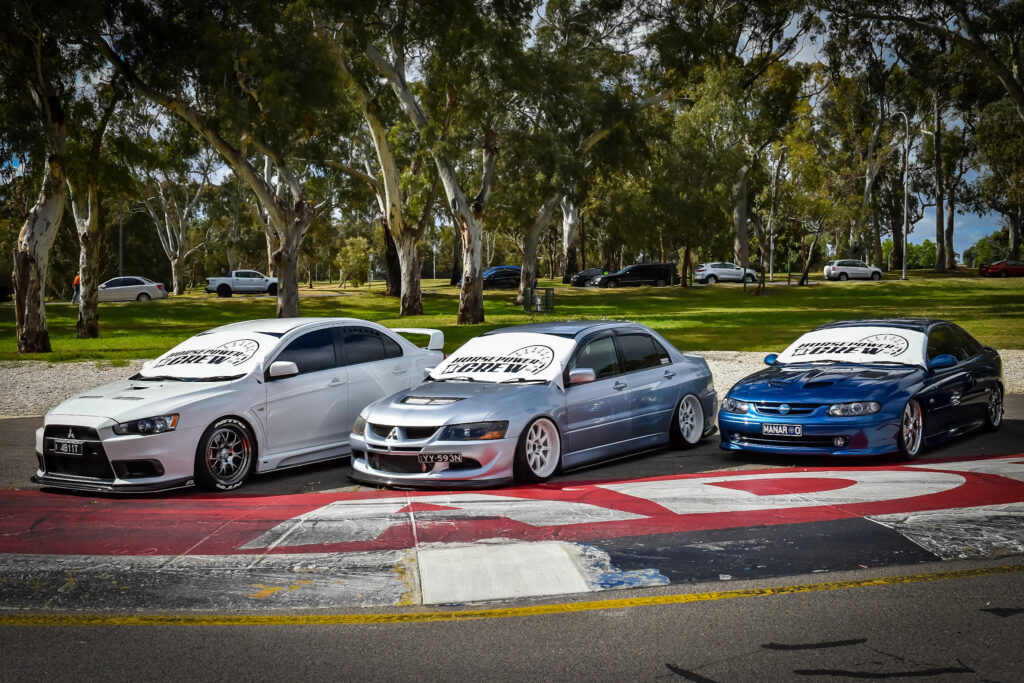 windscreen-cover-rev-gauge-modern-size-white-and-black-lancers-and-monaro-Copy