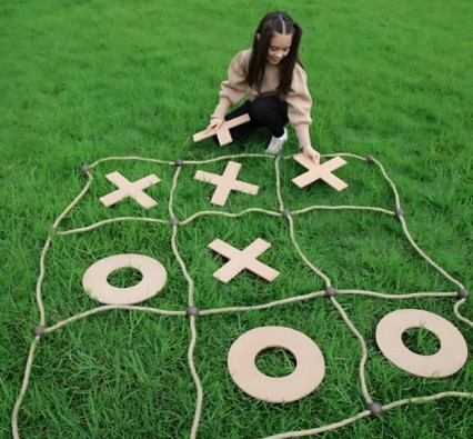 Yeshua Assst naught and Cross kid